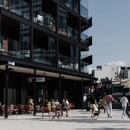 Διαμέρισμα Kalaranna Plaza View *